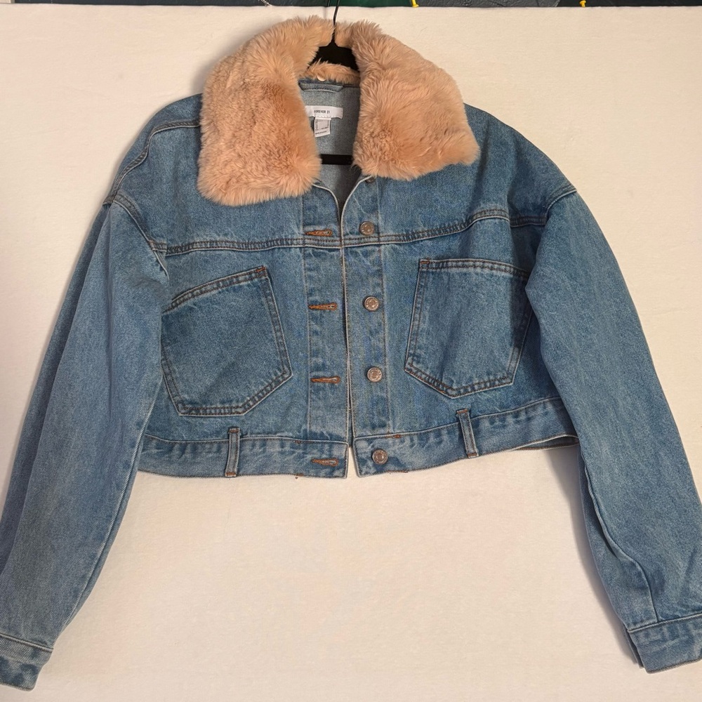 Forever 21 Cropped Blue Denim Jacket with Detachable Tan Faux Fur Collar